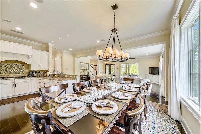 A dining table in a Hilton Head vacation home