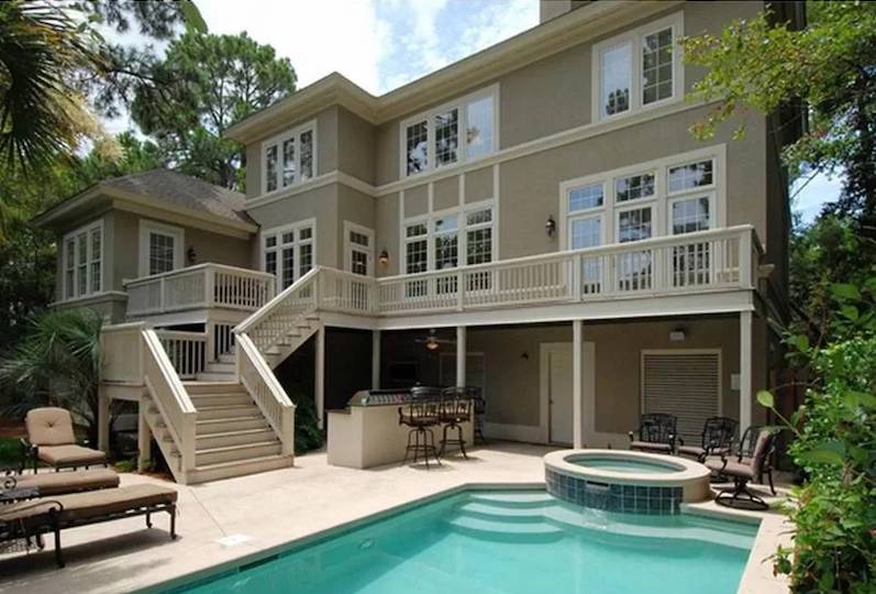 A private pool at a Hilton Head vacation rental
